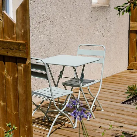 Le Branhoc - Brit Hotell 2*