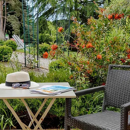 Le Branhoc - Brit Hotell 2*