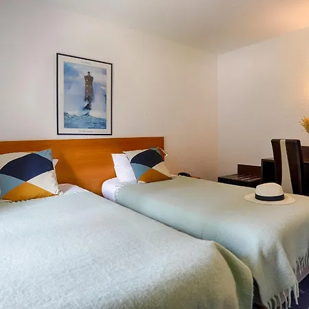 Le Branhoc - Brit Hotell 2*